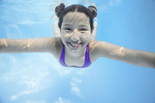 56721@56727 underwater 5610 LS WEB 150dpi scaled